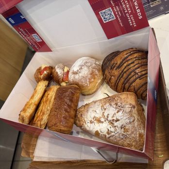 Paris Baguette - Coffee & Tea Near Me - Mountain View, California Paris Baguette - Coffee & Tea Near Me - Mountain View, California