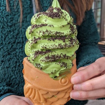 Neko Neko - Matcha with oreo cookie topping - Desserts Near Me - Albuquerque, New Mexico
