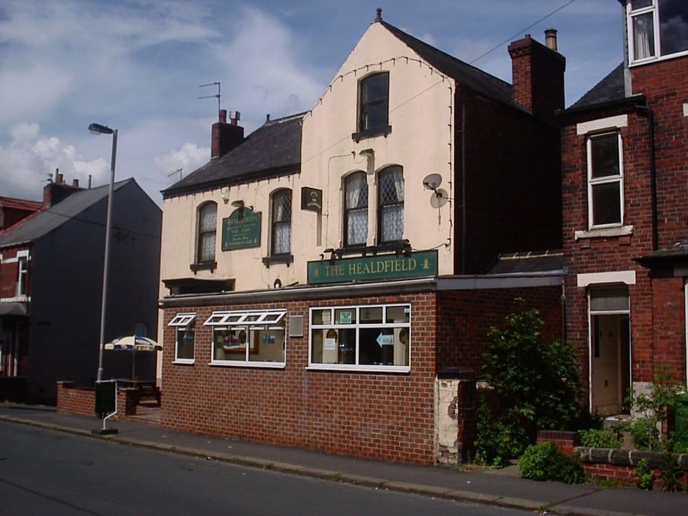 HEALDFIELD PUBLIC HOUSE Updated April 2024 49 Healdfield Road