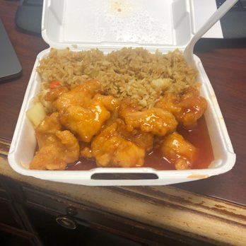 Peking buffet - Honey chicken - Chinese Near Me - Benton, Illinois