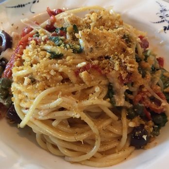 Margot - Spaghetti with tuna conserva - Spanish Near Me - Culver City, California Margot - Spaghetti with tuna conserva - Spanish Near Me - Culver City, California
