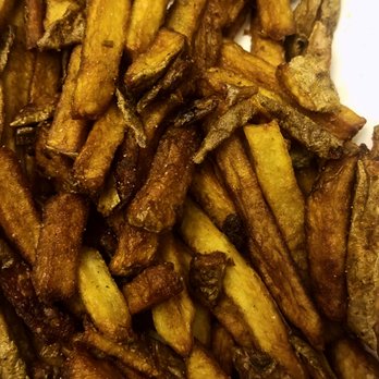 Mama Leah's Pizza - Burnt fries... When was the last time they changed their oil? - Pizza Near Me - Pikesville, Maryland