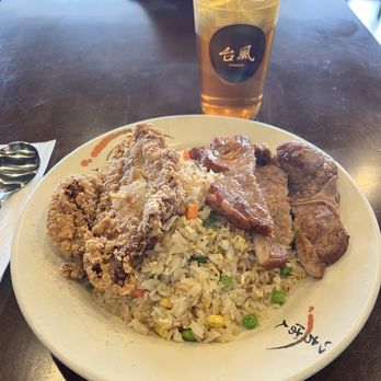 Typhoon BBT - Lunch combo C with Wintermelon tea - Taiwanese Near Me - Richmond, British Columbia