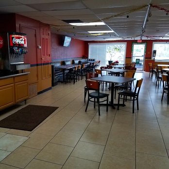 Brazas Taco House - Dining Area - Tacos Near Me - Austin, Texas