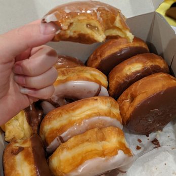 Mazzoa Donuts - Dozen donuts with the Apple pie donut! - Donuts Near Me - Las Vegas, Nevada Mazzoa Donuts - Dozen donuts with the Apple pie donut! - Donuts Near Me - Las Vegas, Nevada