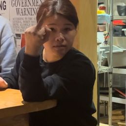 This is her giving me the finger and cursing me out because I asked her if I could have my money back