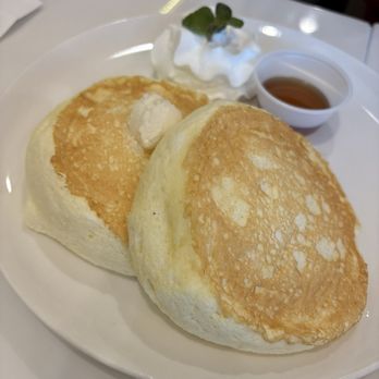 Sweethoney Dessert - Soufflé Pancake w/ Strawberry - Desserts Near Me - Las Vegas, Nevada Sweethoney Dessert - Soufflé Pancake w/ Strawberry - Desserts Near Me - Las Vegas, Nevada