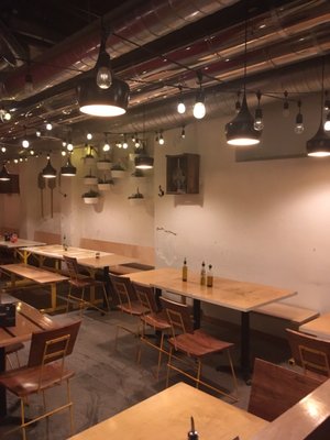 Brigade pizzeria Montreal (Stanley) by null