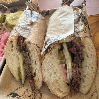 Helberg Barbecue - Texas brisket bahn mi - Barbeque Near Me - Woodway, Texas