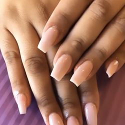 Mel’s Nailz - Nail set short: $35