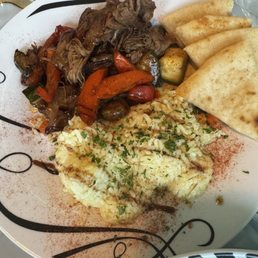 7 Hours Roasted Lamb Plate