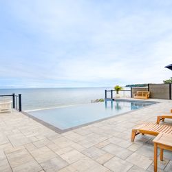 True Blue Swimming Pools