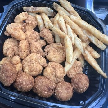 Half Shell Oyster House - Seafood Near Me - Flowood, Mississippi