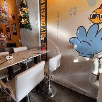 Cily Chicken Rice - Interior seating (high top) - Thai Near Me - Philadelphia, Pennsylvania Cily Chicken Rice - Interior seating (high top) - Thai Near Me - Philadelphia, Pennsylvania