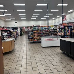 Flying J Travel Center - Vacant aisle at 2am