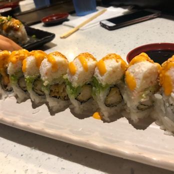 Mizuki Sushi - Sushi Bars Near Me - Citrus Heights, California