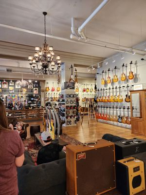Chicago Music Exchange by null