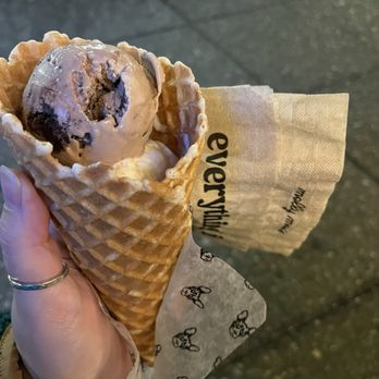 Molly Moon’s - Ice Cream & Frozen Yogurt Near Me - Seattle, Washington