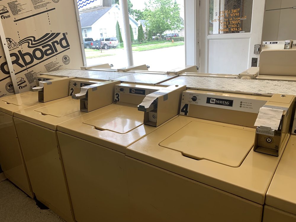 BEST WASH LAUNDROMAT Updated August 2024 806 N Bloomington St