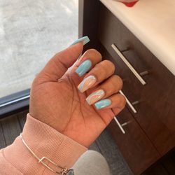 Lush Nail Bar - SNS NAILS