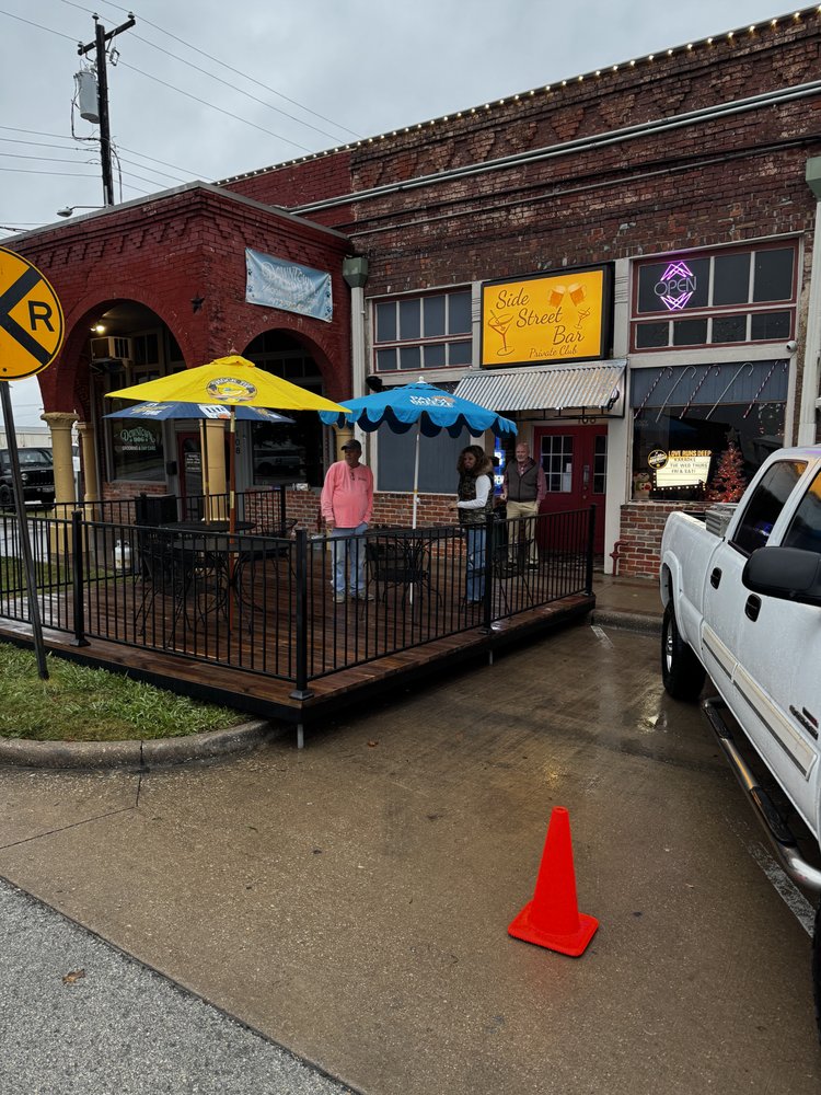The Side Street Bar Image