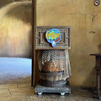 Confisco Grille & Backwater Bar - Barrel! - Bars Near Me - Orlando, Florida Confisco Grille & Backwater Bar - Barrel! - Bars Near Me - Orlando, Florida