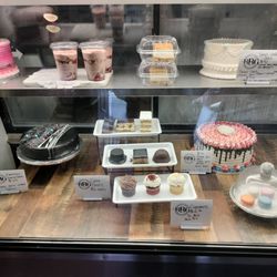 Buffalo's Best Bakery - Pastry case