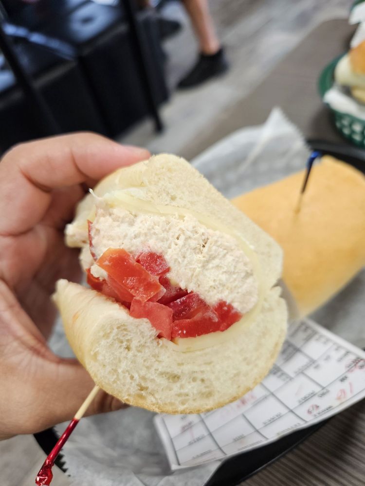 Franky's Deli Warehouse