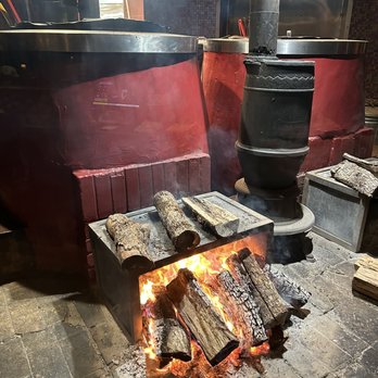 Trader Vic's - The fire! - Hawaiian Near Me - Emeryville, California Trader Vic's - The fire! - Hawaiian Near Me - Emeryville, California