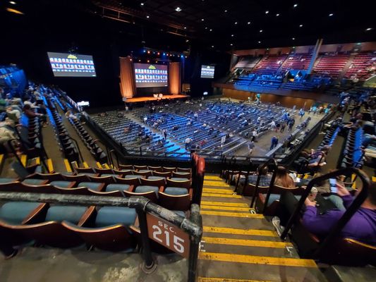 Bill Graham Civic Auditorium by null