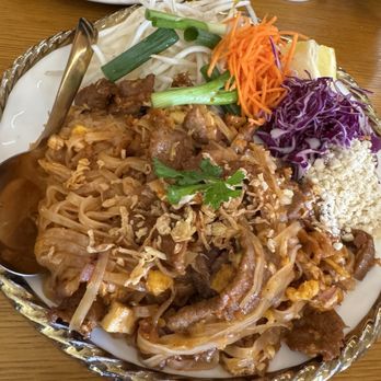 Thaiburi - Pad Thai with beef - Thai Near Me - Modesto, California
