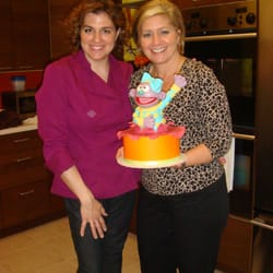 Creatively Yours Custom Cakes - Edible Muppet Cakes, Instructor, Chef Lauren Kitchens, Fancy Cakes by Lauren, Food Network Challenge Winner