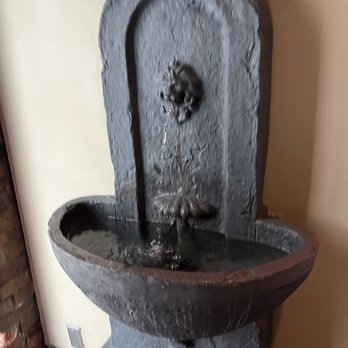Lucca Ristorante - Fountain - Italian Near Me - Pittsburgh, Pennsylvania