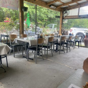 El Restaurante Ixtapa - Covered Outdoor Seating - Mexican Near Me - Hillsborough, North Carolina