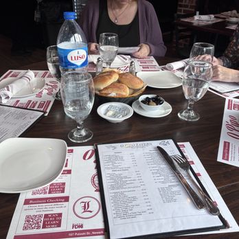 O Pipo Tavern - Portuguese Near Me - Newark, New Jersey O Pipo Tavern - Portuguese Near Me - Newark, New Jersey