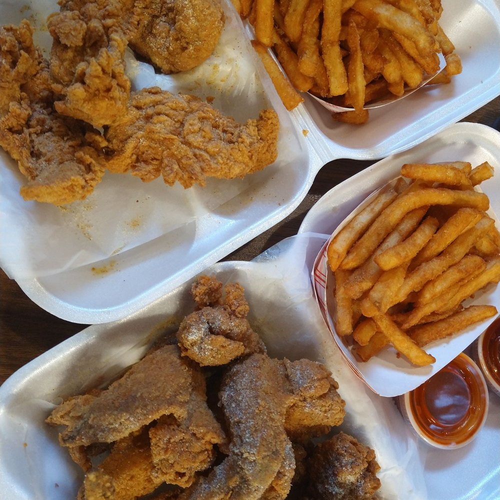 Louie Legends - We ordered the chicken strips chicken wings 10 piece - Chicken Wings Near Me - Peoria, Illinois