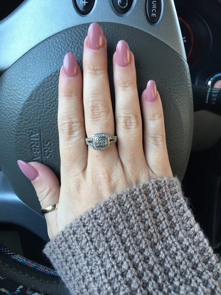 Nails Emporium Logo