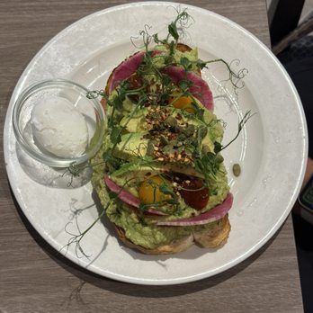 Basalt - Avocado toast - New American Near Me - Honolulu, Hawaii