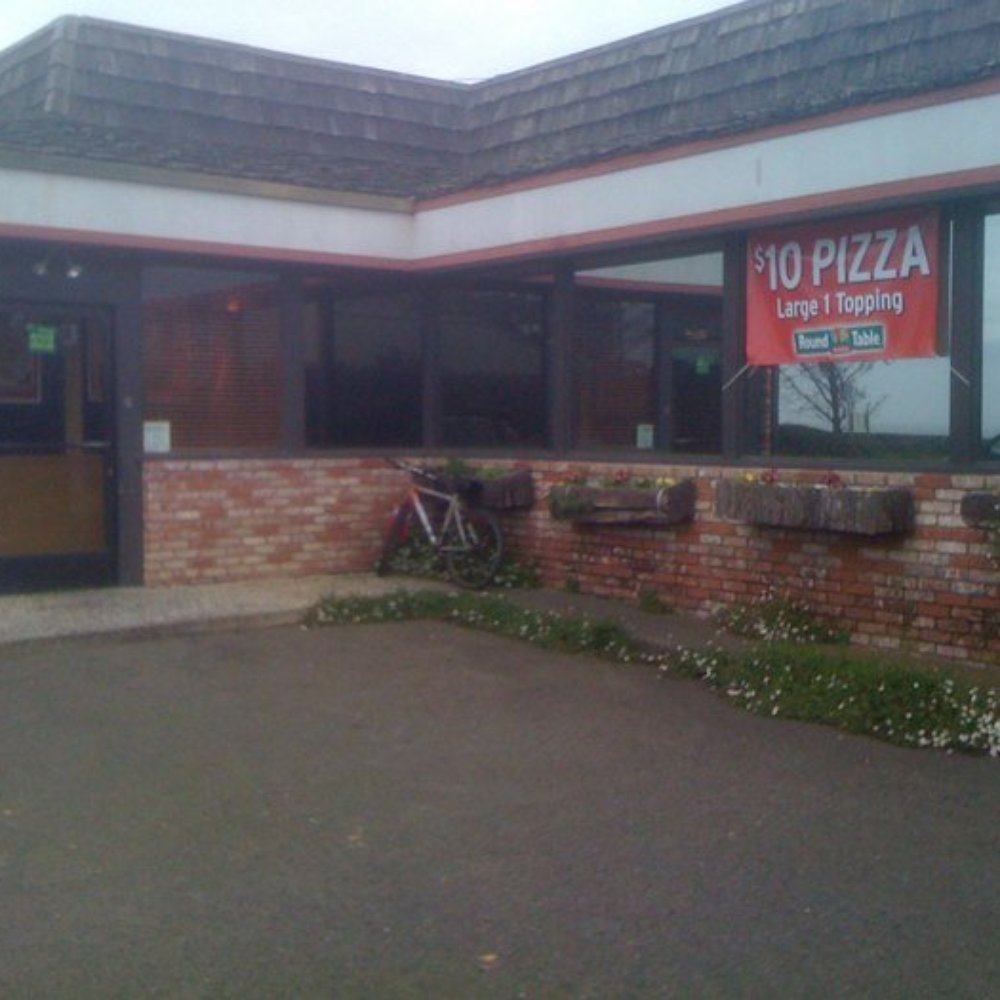 Round Table Pizza - Pizza Near Me - Fort Bragg, California Round Table Pizza - Pizza Near Me - Fort Bragg, California