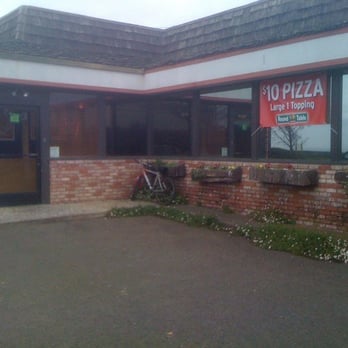 Round Table Pizza - Pizza Near Me - Fort Bragg, California Round Table Pizza - Pizza Near Me - Fort Bragg, California