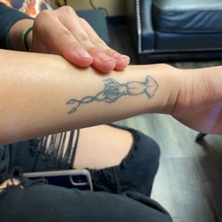Untold Pain Tattoo Studio - Needed a coverup