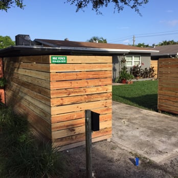 RGC Fence - I love this fence! Now I need to think about how to stain it. - Fences & Gates Near Me - Lauderhill, Florida RGC Fence - I love this fence! Now I need to think about how to stain it. - Fences & Gates Near Me - Lauderhill, Florida