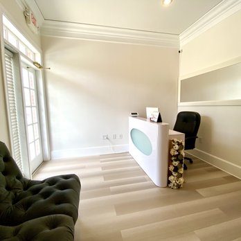 ReVive Spa - Waiting area - Body Contouring Near Me - Charlotte, North Carolina ReVive Spa - Waiting area - Body Contouring Near Me - Charlotte, North Carolina