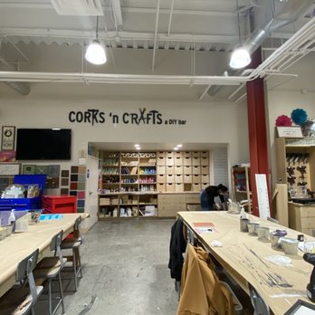Corks N Crafts - Paint & Sip Near Me - Las Vegas, Nevada