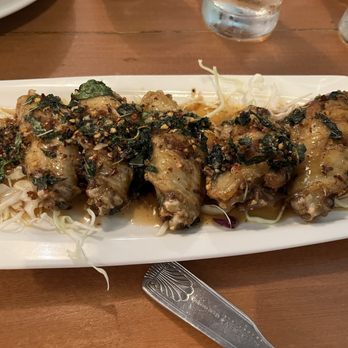 Tigon - A5. Fried Chicken Wings / Cánh Gà Chiên with house sauce - Vietnamese Near Me - El Cerrito, California Tigon - A5. Fried Chicken Wings / Cánh Gà Chiên with house sauce - Vietnamese Near Me - El Cerrito, California