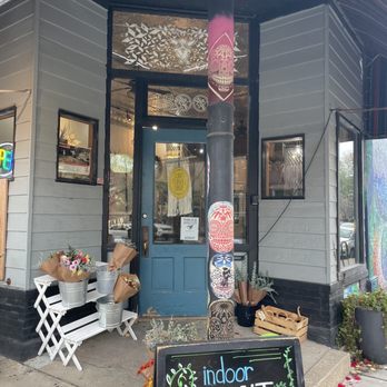 Zins Flower Shop - Exterior - Florists Near Me - Chicago, Illinois
