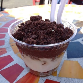 Candy Bar Dessert Truck - $6 Tiramisu. MEH. - Desserts Near Me