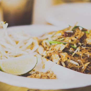 D E Thai Kitchen - Downtown - Thai Near Me - Las Vegas, Nevada