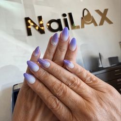 NaiLAX