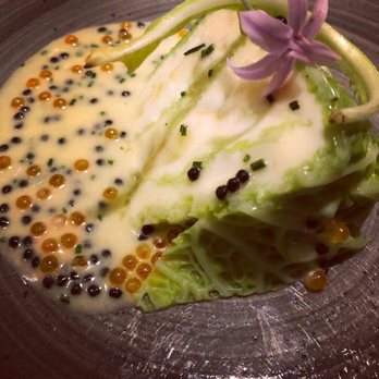 Le Violon d'Ingres - Lobster stuffed cabbage - French Near Me - Paris, 75